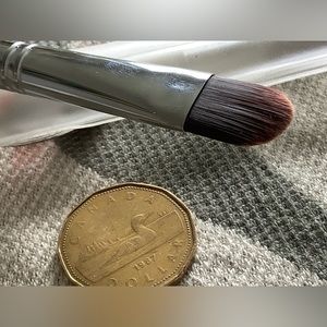 New Quo concealer brush